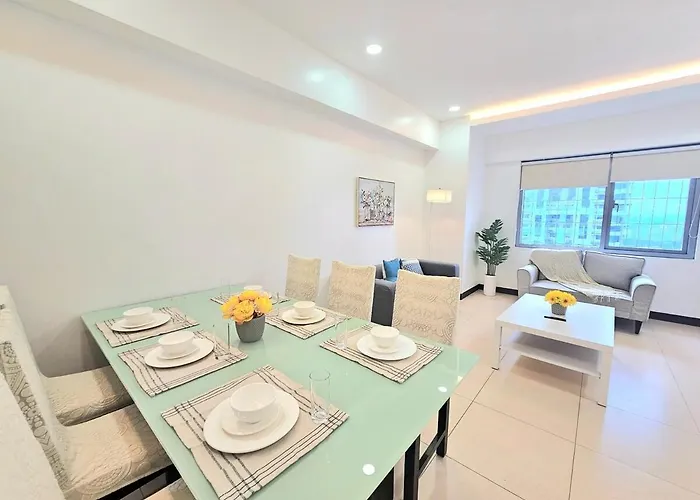 The Infinity Towers In Bgc - Spacious 2 Bedroom - View, Washer, Fast Wifi *