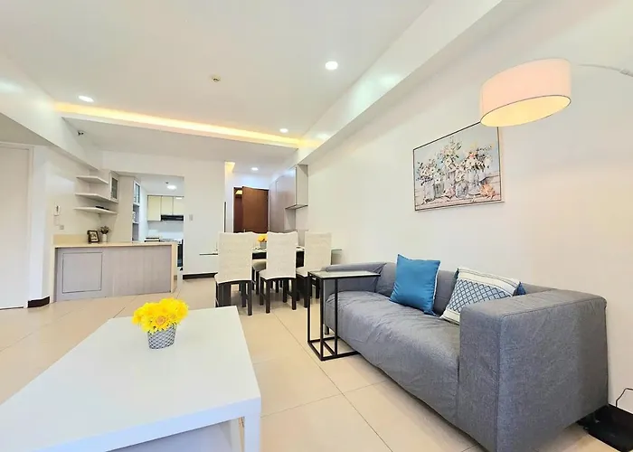 The Infinity Towers In Bgc - Spacious 2 Bedroom - View, Washer, Fast Wifi Apartment