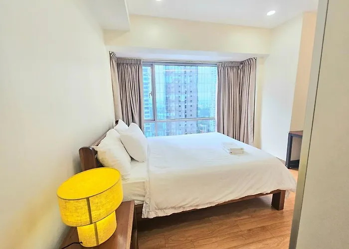 Apartment The Infinity Towers In Bgc - Spacious 2 Bedroom - View, Washer, Fast Wifi *