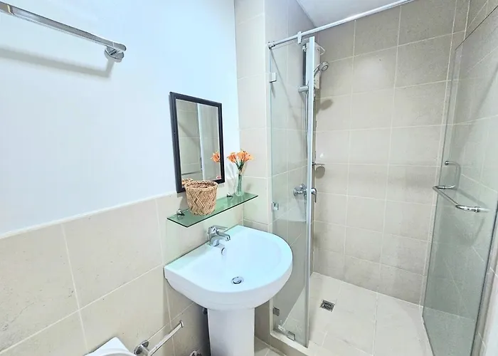 Apartment The Infinity Towers In Bgc - Spacious 2 Bedroom - View, Washer, Fast Wifi